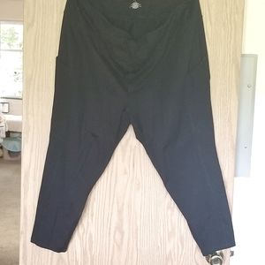Wicking Active Leggings with POCKETS